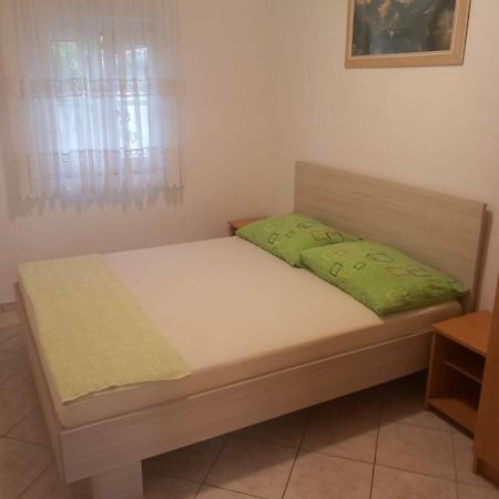 Apartmani Stjepan Veselko Vir Bagian luar foto