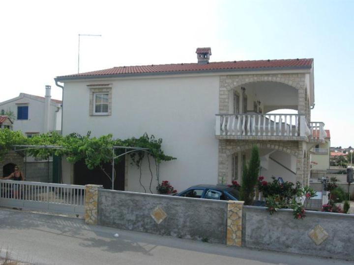 Apartmani Stjepan Veselko Vir Bagian luar foto