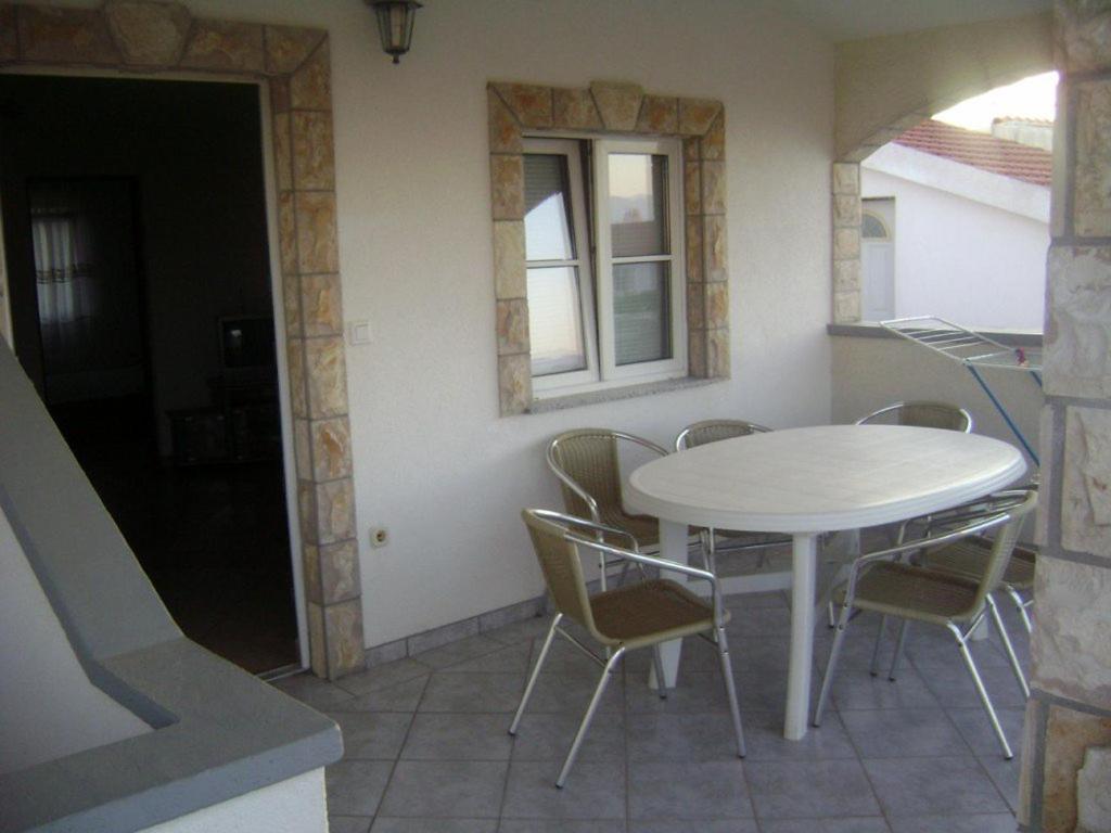 Apartmani Stjepan Veselko Vir Bagian luar foto